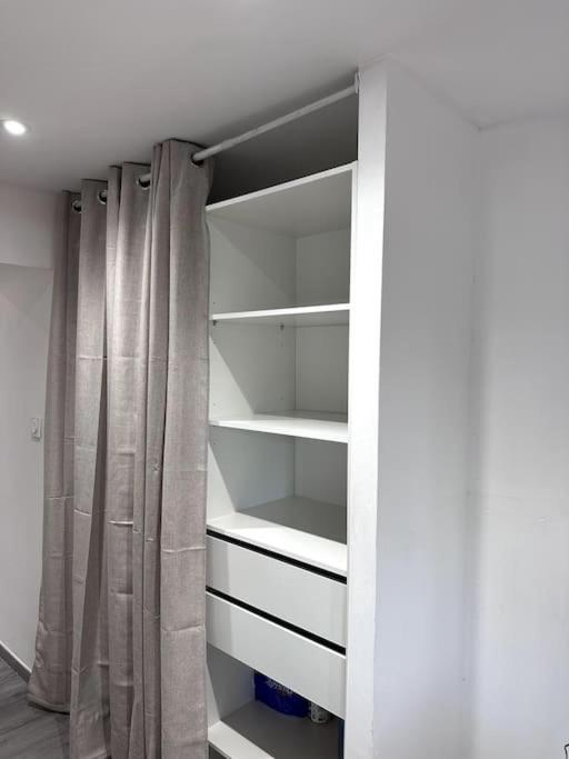 Bourgoin-Jallieu Appartement T4 En Hyper-Centre מראה חיצוני תמונה